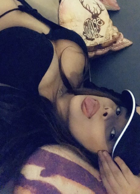 silllymel onlyfans pics leaked