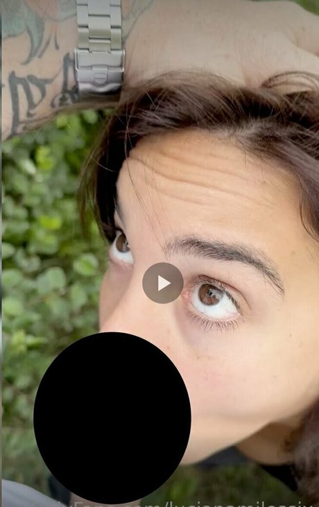 lesbian fingering onlyfans sex depiction