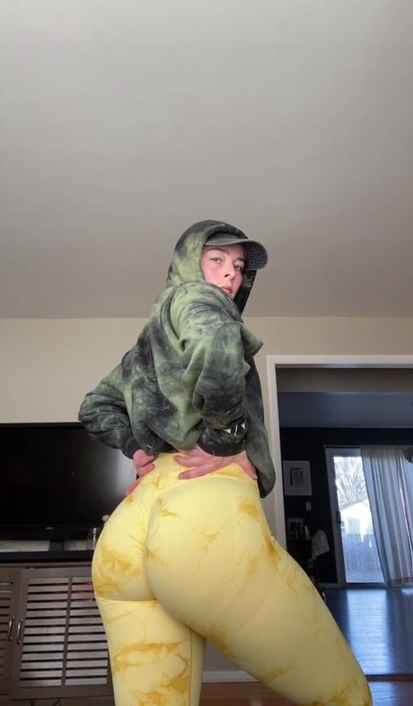 PeachsnBean free only fans