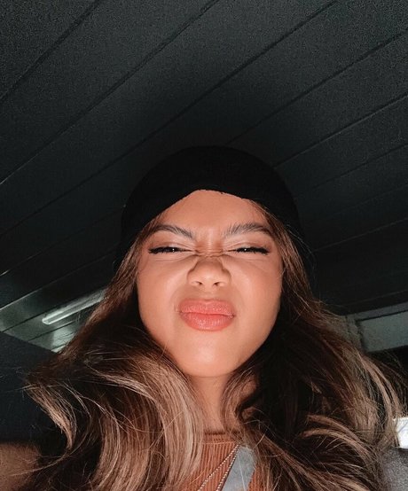 Bianca Bustamante nude onlyfans leaks