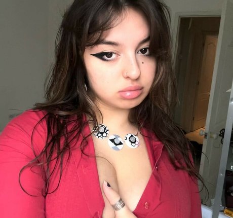 Maddie Adderley onlyfans nude tits