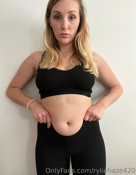 ryliehazefeedee only fans xxx