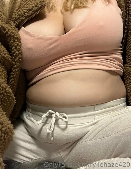 ryliehazefeedee only fans.