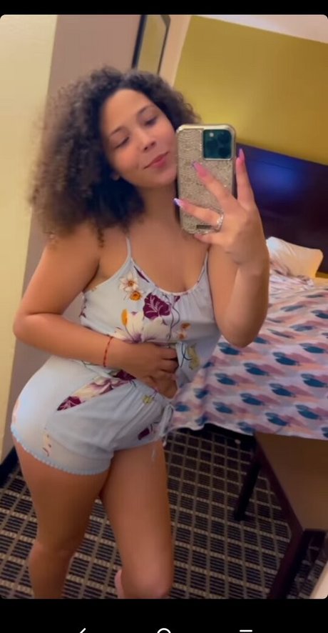 livyyboo18 onlyfans leak porn