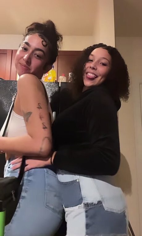 livyyboo18 onlyfans naked leaks