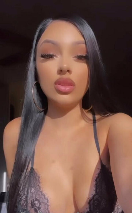 lainabaabyxo onlyfans content leaked