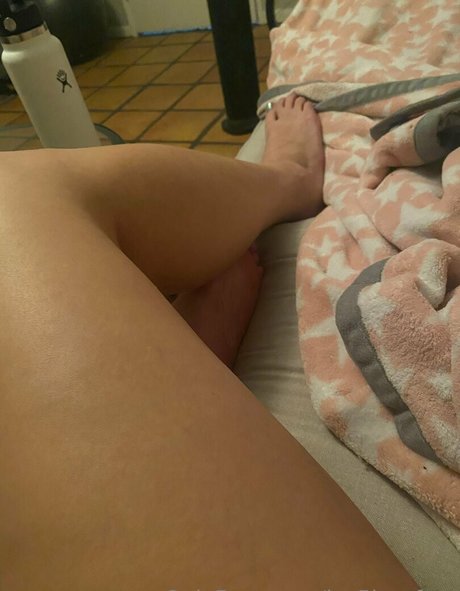jes5icasfeet boobs onlyfans