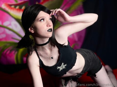 h3ntainekogirl onlyfans pics