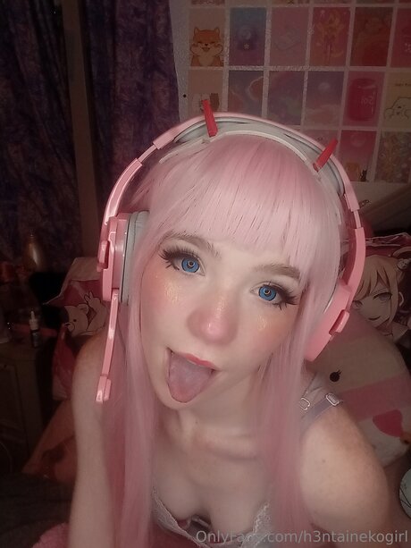 h3ntainekogirl onlyfans leaks