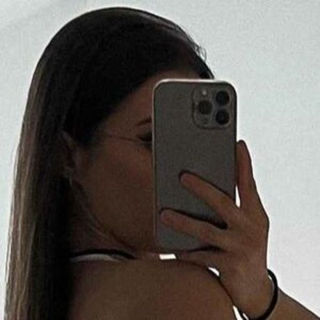 linasphysique only fans nudes