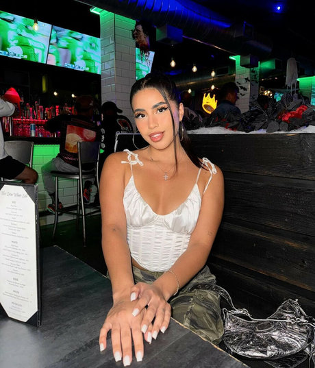 alethebratxo onlyfans sextape leak