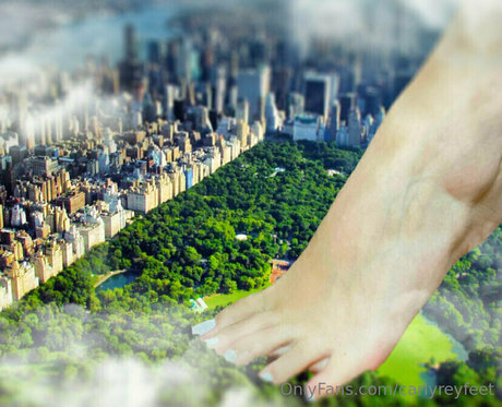 carlyreyfeet only fans pictures