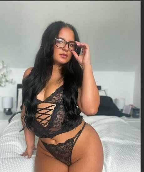 keziwarwick onlyfans nude leaked