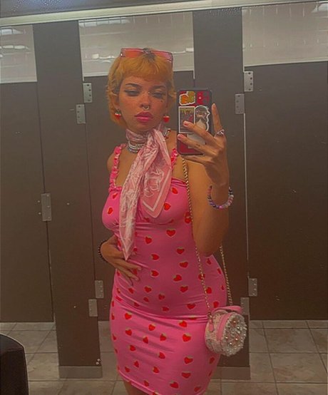 Rinnn 777 onlyfans nudes leak