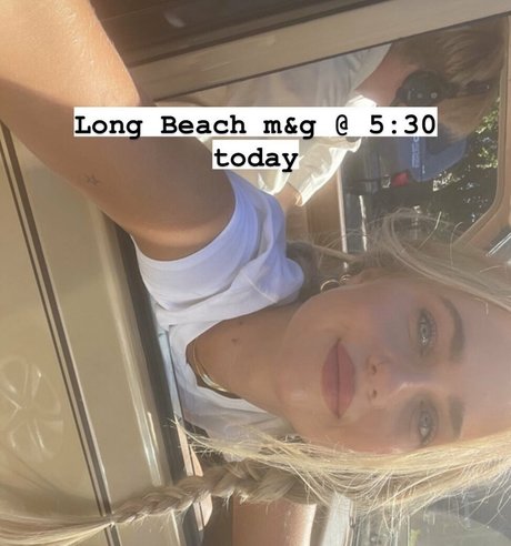 Claire Rosinkranz naked leaked onlyfans