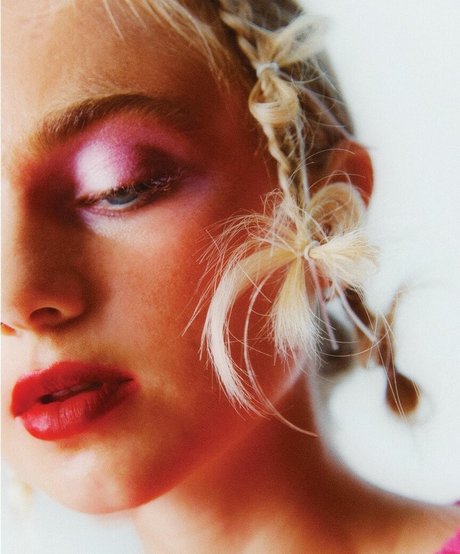 Claire Rosinkranz only fans nude