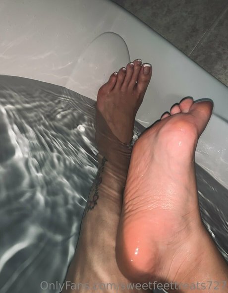 sweetfeettreats727 onlyfans leaked pictures