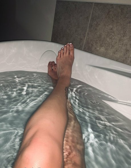 sweetfeettreats727 onlyfans hot