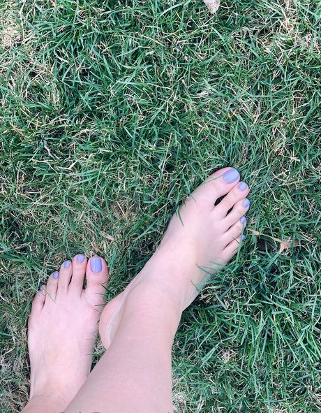 sweetfeettreats727 boobs onlyfans