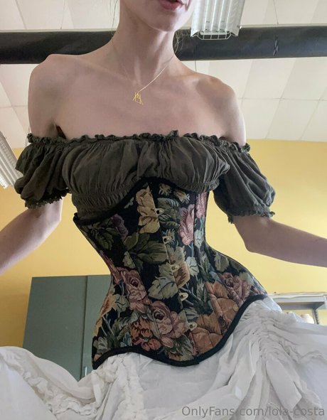 lola costa onlyfans gratis