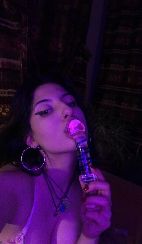 nadeleine leaked onlyfans pictures