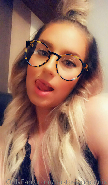 nastasiaphoenix onlyfans naked leaks