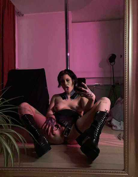 sweetthole onlyfans model