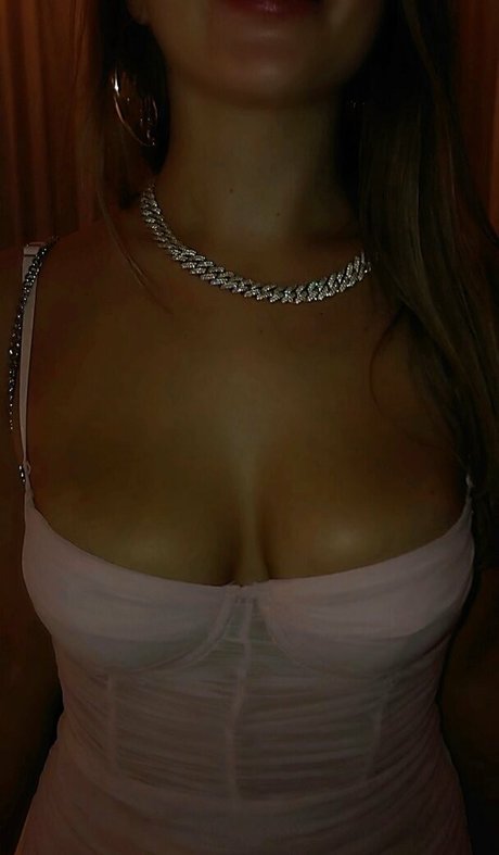 sincerelyroos free onlyfans boobs