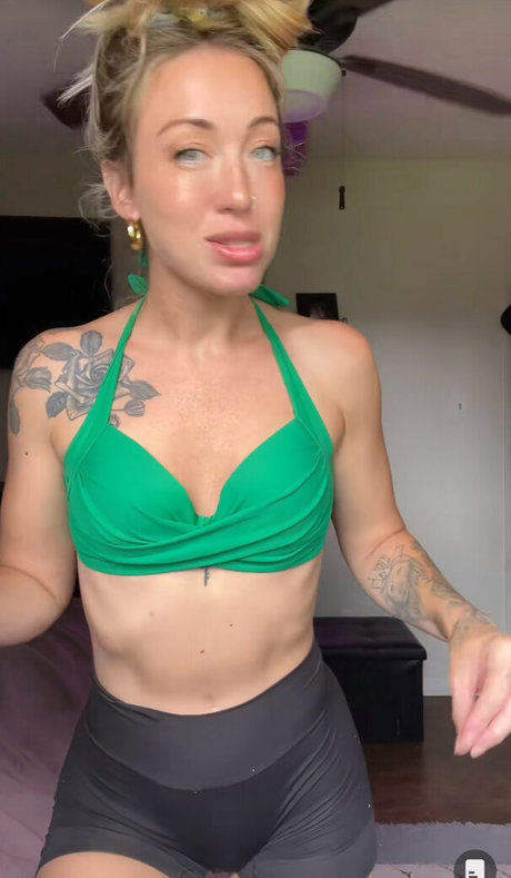 rachelelizabethx0 onlyfans leaks nude