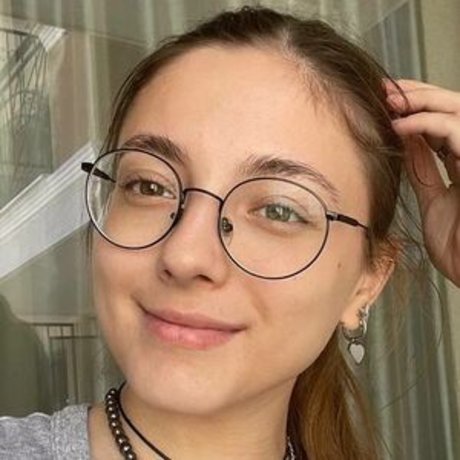 leamoore free onlyfans