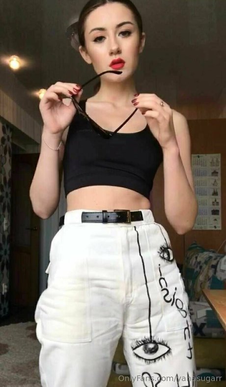 yanasugarr onlyfans star