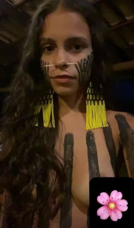 Alice Pataxo onlyfans sex leaks