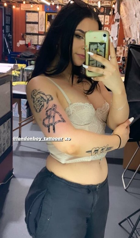 big tits cougar onlyfans pretty illustration