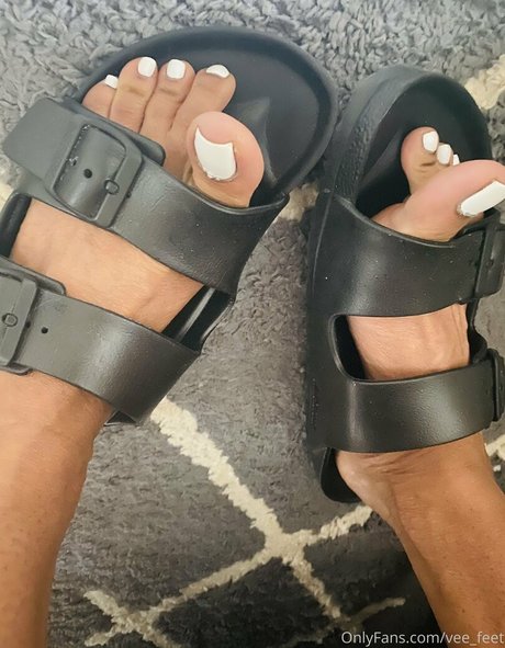 vee feet onlyfans xx