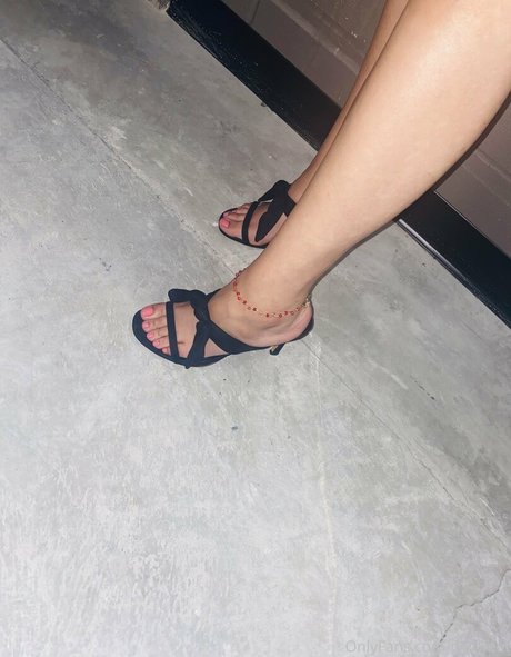 vee feet porn onlyfans leaks