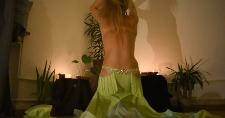 Belly Dancer Lisa onlyfans sex leak