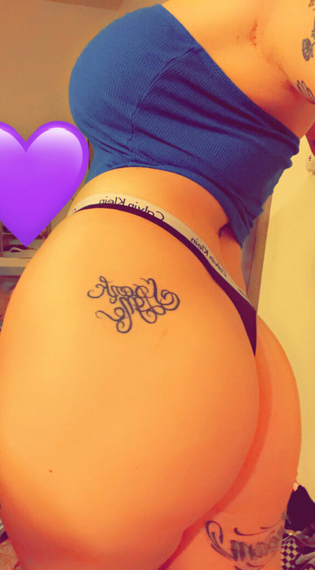 valentinevixen777 only fans sex