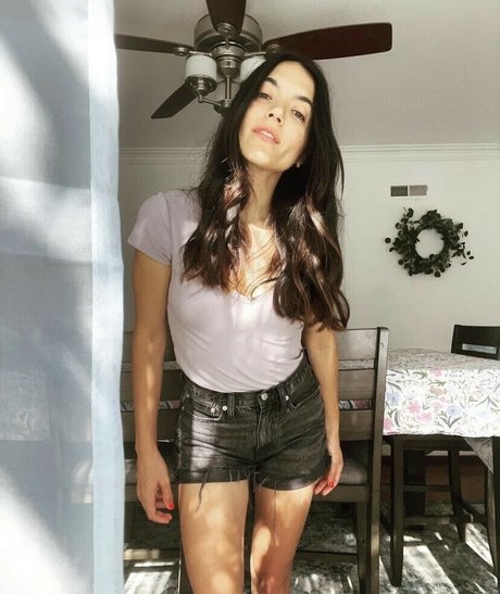 Alyssa Limperis onlyfans porn leaked