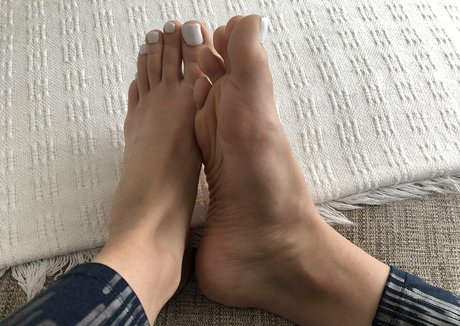 perfectteenfeet nudes only fans