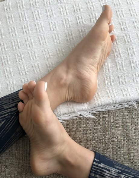 perfectteenfeet naked onlyfans