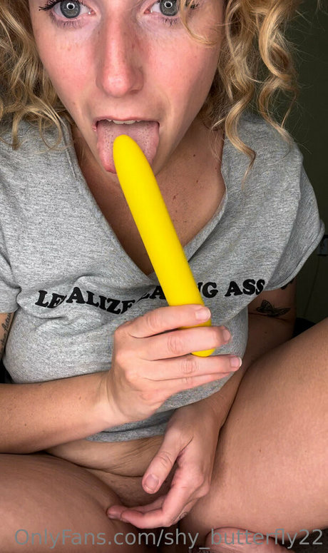 shy butterfly22 onlyfans leaked