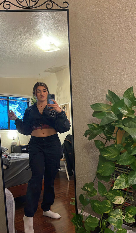 karinugh onlyfans posts