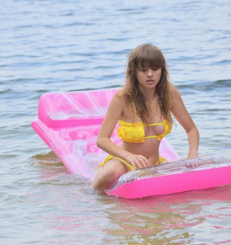 MashaBwi boobs onlyfans