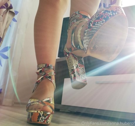 anna huberof only fans nude leaks