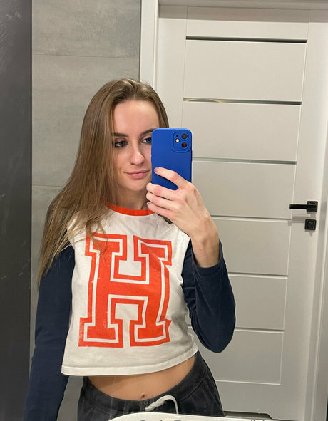 kkassaria nude leaked onlyfans