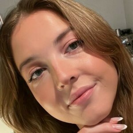 Maya V Henry only fans nude leaks