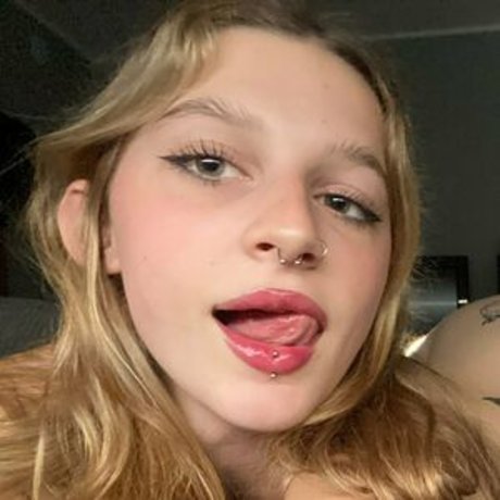 freyarey onlyfans nude leaked