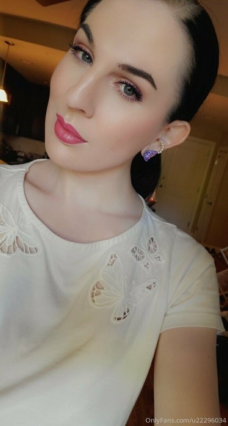 princesscherryfox onlyfans public photos