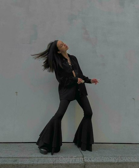 maryloveeeefree onlyfans leak naked