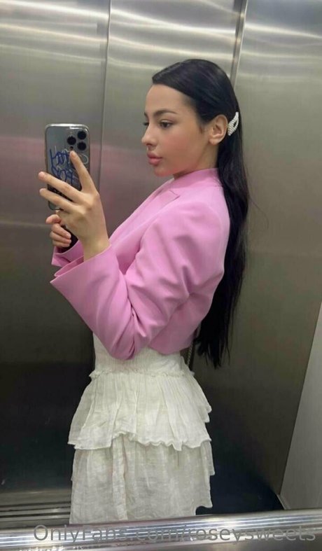 roseysweets onlyfans leak naked